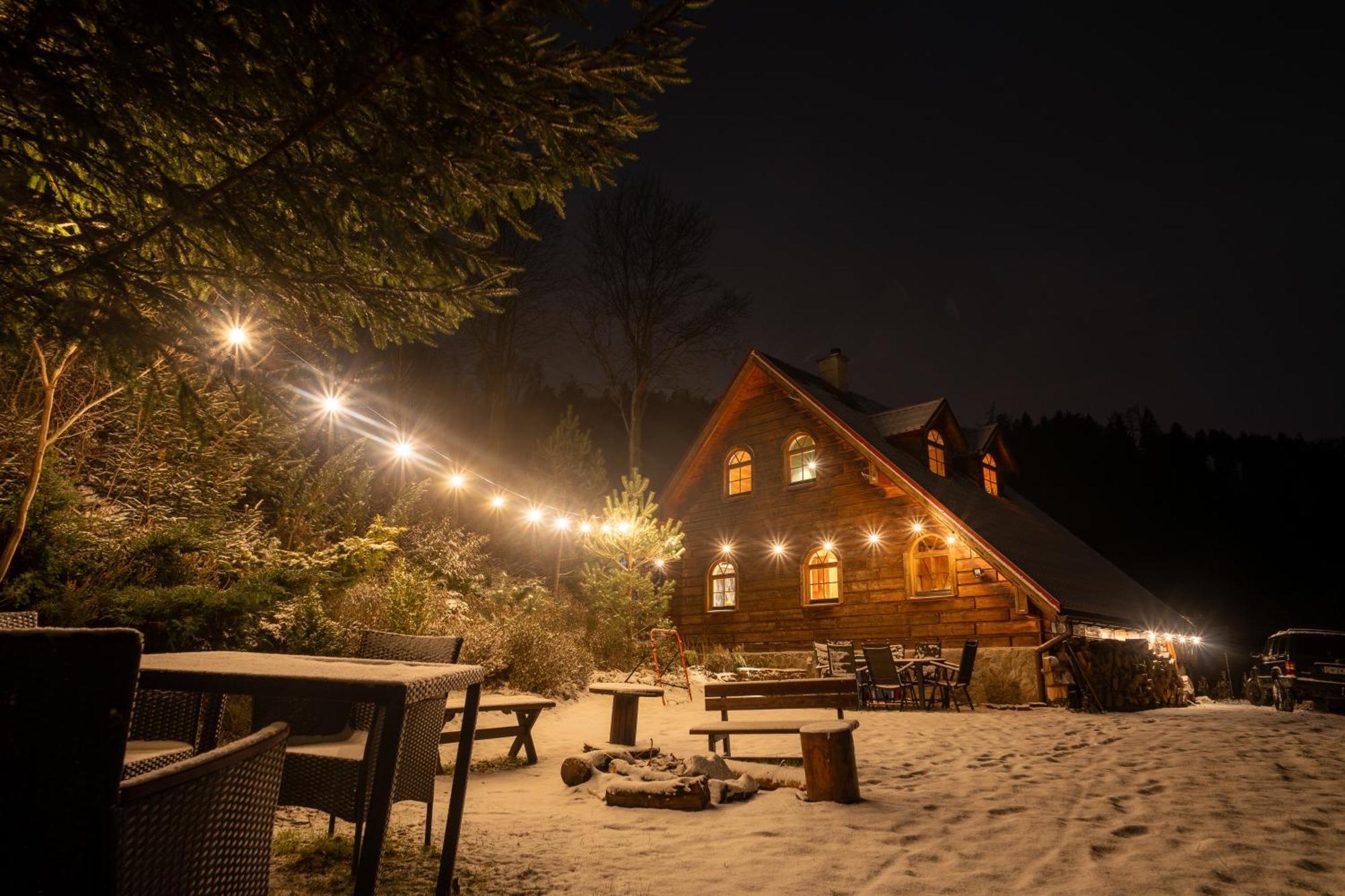 Forest Camp Dom W Gorach Sowich Michalkowa Exteriör bild